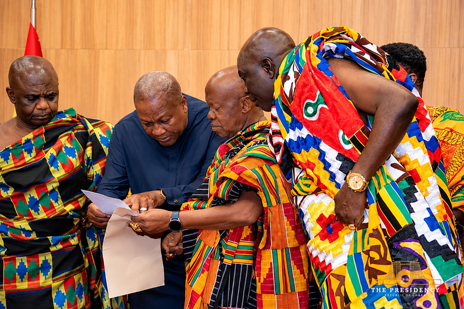 Ghana – Le gouvernement veut mobiliser 100 000 hectares pour développer la filière palmier à huile